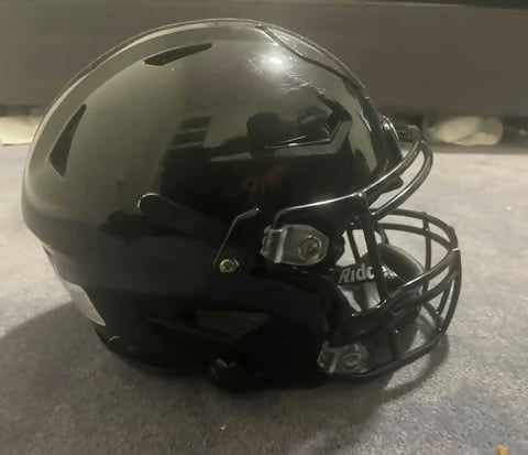 Riddell Speedflex - Custom Black Out - Adult Medium - Price Negotiable contact details in the description