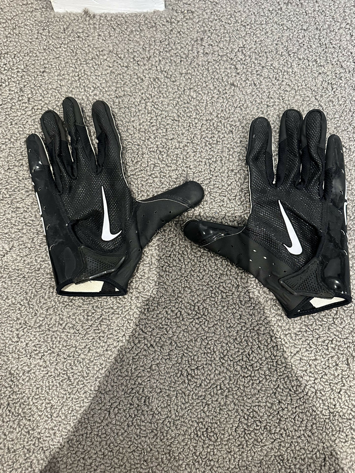 Nike Vapor jet gloves size XL