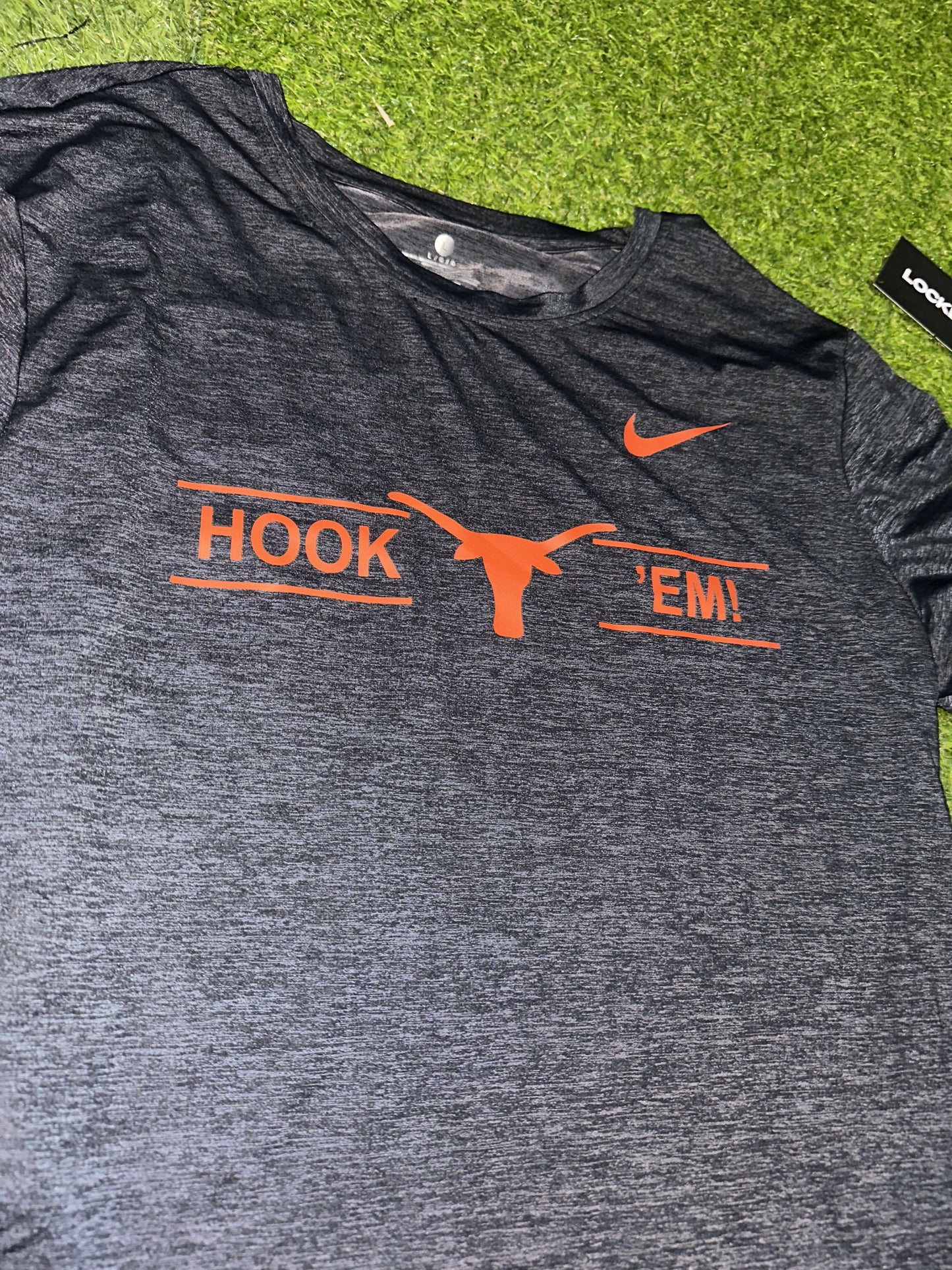 Texas Long Horns Nike Shirt - Large