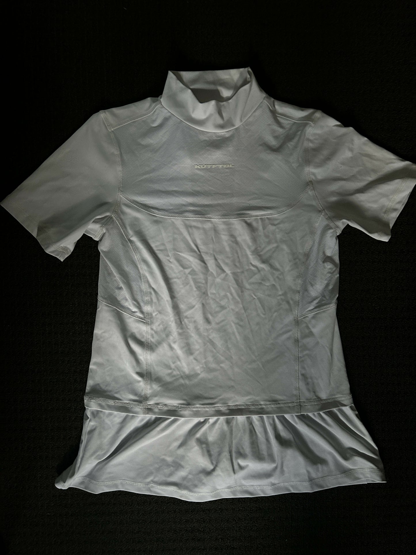 KUTFTBL White Quarter Sleeve Undershirt with Turtle Neck Large